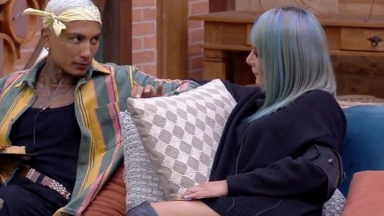 Novas alianças 

Após colocá-la na Roça, Dynho pediu desculpas a Valentina e afirmou que estava torcendo para que ela conquistasse o Chapéu de Fazendeira. No entanto, não foi o que aconteceu. A peoa teve de encarar o público!