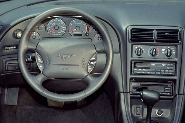 Ford Mustang 1998