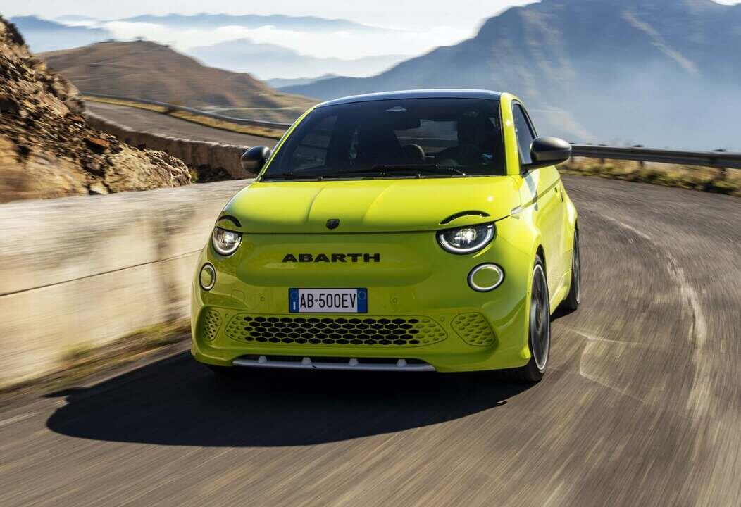 Para manter uma temperatura mais amena dentro do veículo, utilize películas de controle solar