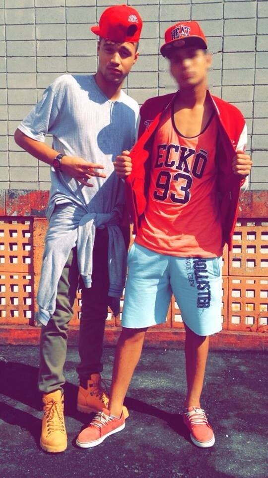 “Ele era responsável, nunca se envolveu em problemas, confusão. Futebol era a vida dele. Era um garoto de ouro. Talentosíssimo e de ótimo carácter”, conta Eusébio, o amigo mais velho