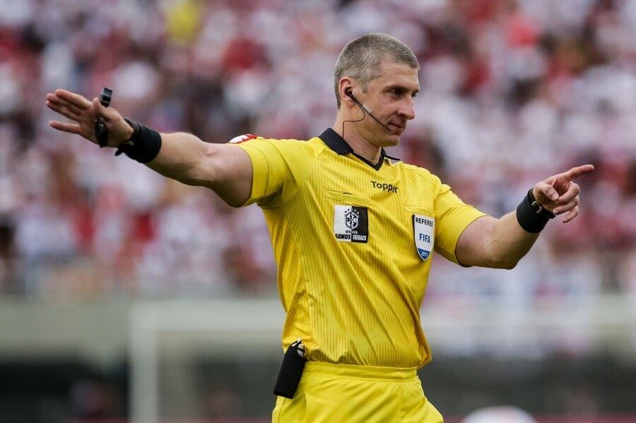 Anderson Daronco já foi alvo de reclamações do Palmeiras, do técnico Alberto Valentim, junto à CBF, após o empate por 2 a 2 contra o Flamengo, pelo Brasileirão, em 2014. À época, o então presidente alviverde Paulo Nobre compareceu à FPF (Federação Paulista de Futebol) e se reuniu com Marco Polo Del Nero para pedir o afastamento do árbitro