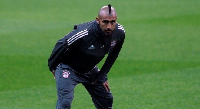 O chileno Gonzalo Vidal desfalcará o Bayern até o final da temporada