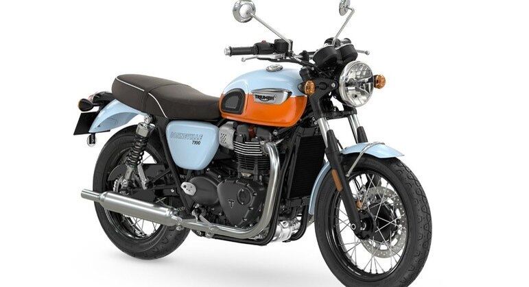 Moto ainda conta com porta USB, novo painel de instrumentos e faróis em LED