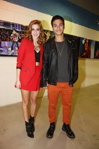 O casal Sophia Abrahão e Sérgio Malheiros estava junto no show