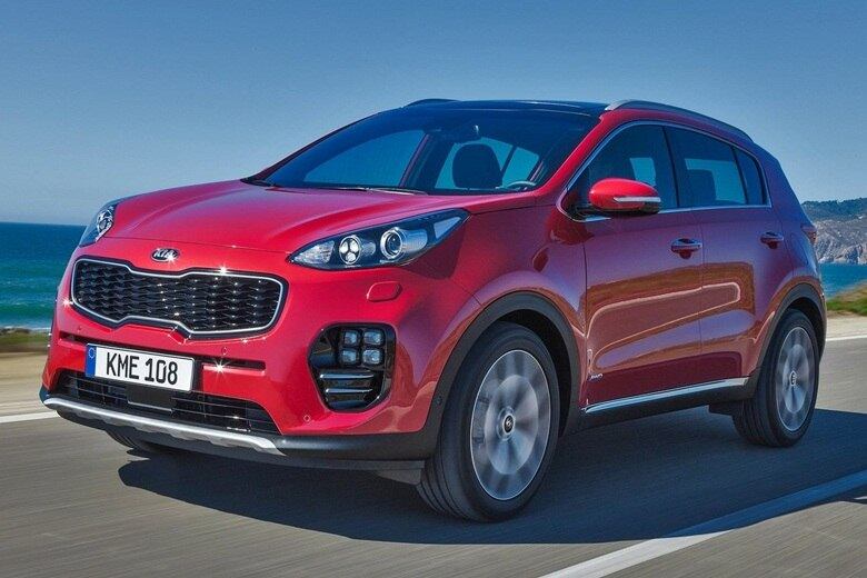 A nova geração do Kia Sportage estreia na Europa e na Ásia nas próximas semanas. Nos Estados Unidos, o modelo desembarca no fim do ano, após fazer sua estreia no Salão do Automóvel de Los Angeles