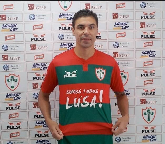 Dispensa dos 'medalhões': a arrancada da Portuguesa na Série C começou quando os jogadores considerados medalhões foram dispensados do elenco. Em divergência com os dirigentes por conta de problemas com os salários, o zagueiro Bolivar organizou um início de greve e acabou acertando sua saída do Canindé. Quem também deixou a equipe foi o goleiro Felipe, ex-Santos