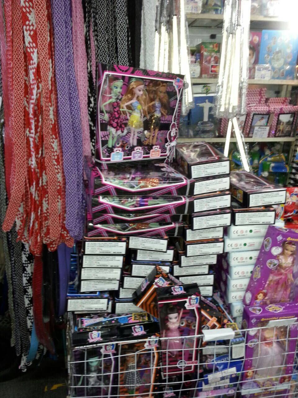 Investigações apontaram que oito lojas vendiam brinquedos piratas