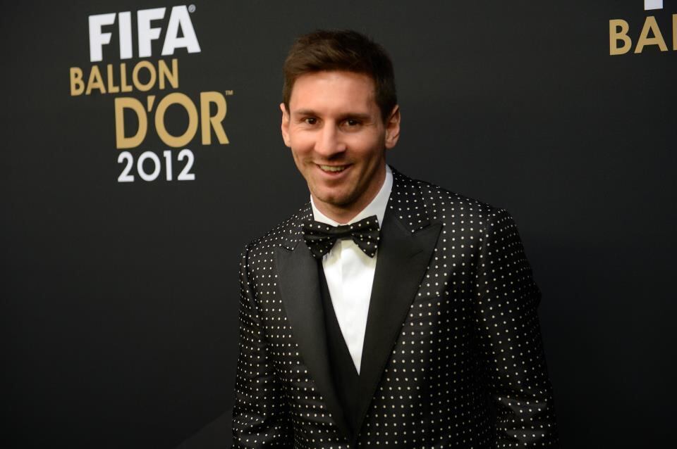 Lionel Messi, da Argentina, permaneceu com suas quatro taças da Bola de Ouro e agora ocupa a segunda posição do ranking