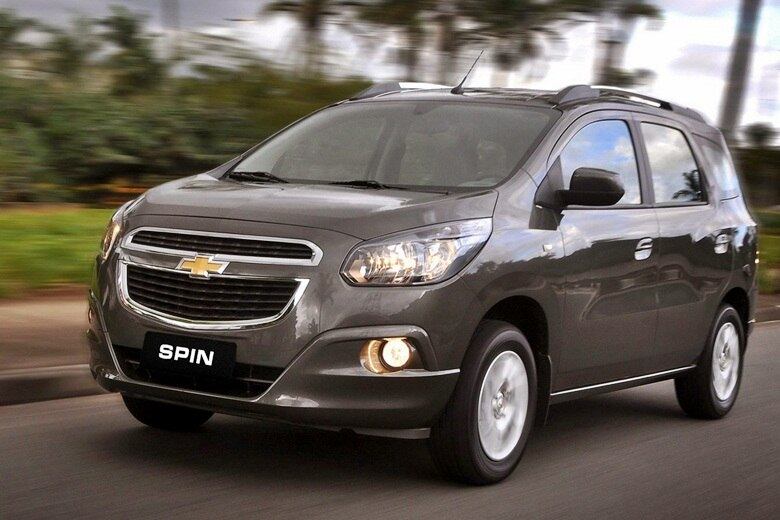 30°) Chevrolet Spin — 3.198 unidades 

Saiba tudo sobre carros! Acesse www.r7.com/carros