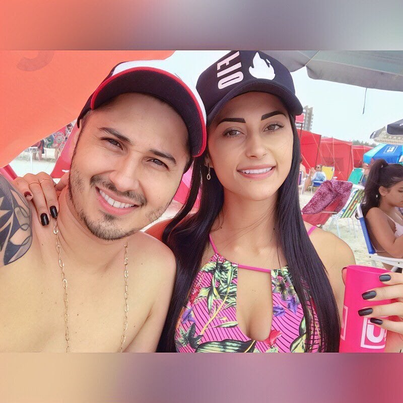 Karuel Barbosa, de 25 anos, e o namorado, Adair Brizola da Silva, conhecido como Índio, de 31 anos, foram assassinados na quinta-feira (4)