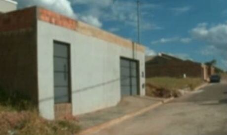 Casa onde criança foi atropelada pela mãe