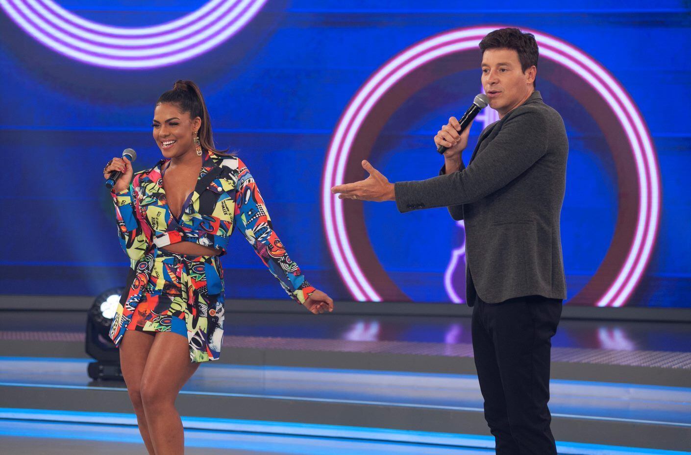 “Eu não tinha maturidade para aproveitar o que eu vivi”, disse a cantora baiana que não soube lidar com o sucesso na época em que sua música estourou.