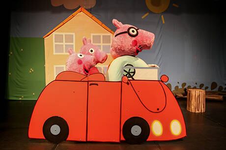 Espetáculo conta a história de uma porquinha amorosa