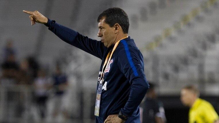 Técnico Fabio Carille não poderá contar com goleiro Walter, meia Rodriguinho e atacante Kazim em amistoso