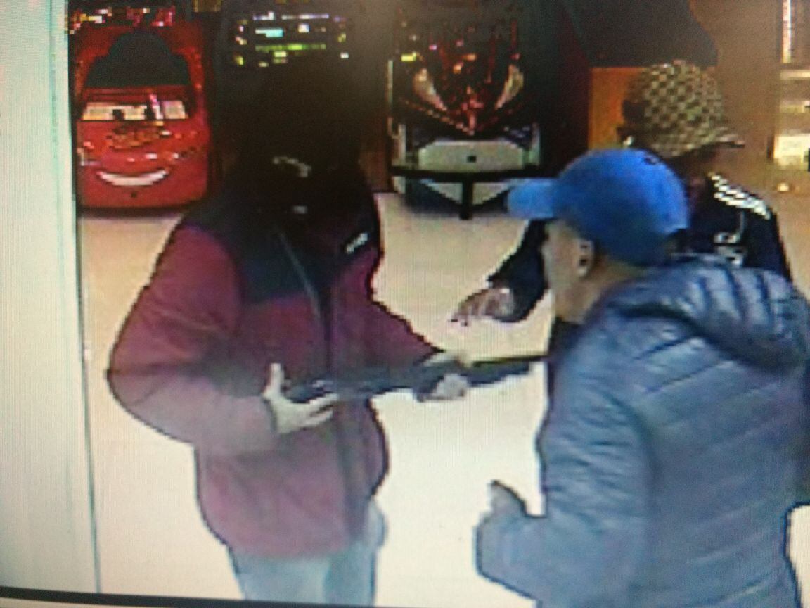 Homens armados tentaram assaltar joalheria