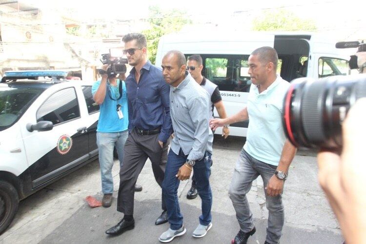 A responsável pelo caso do médico é a delegada-titular Viviane Costa Ferreira