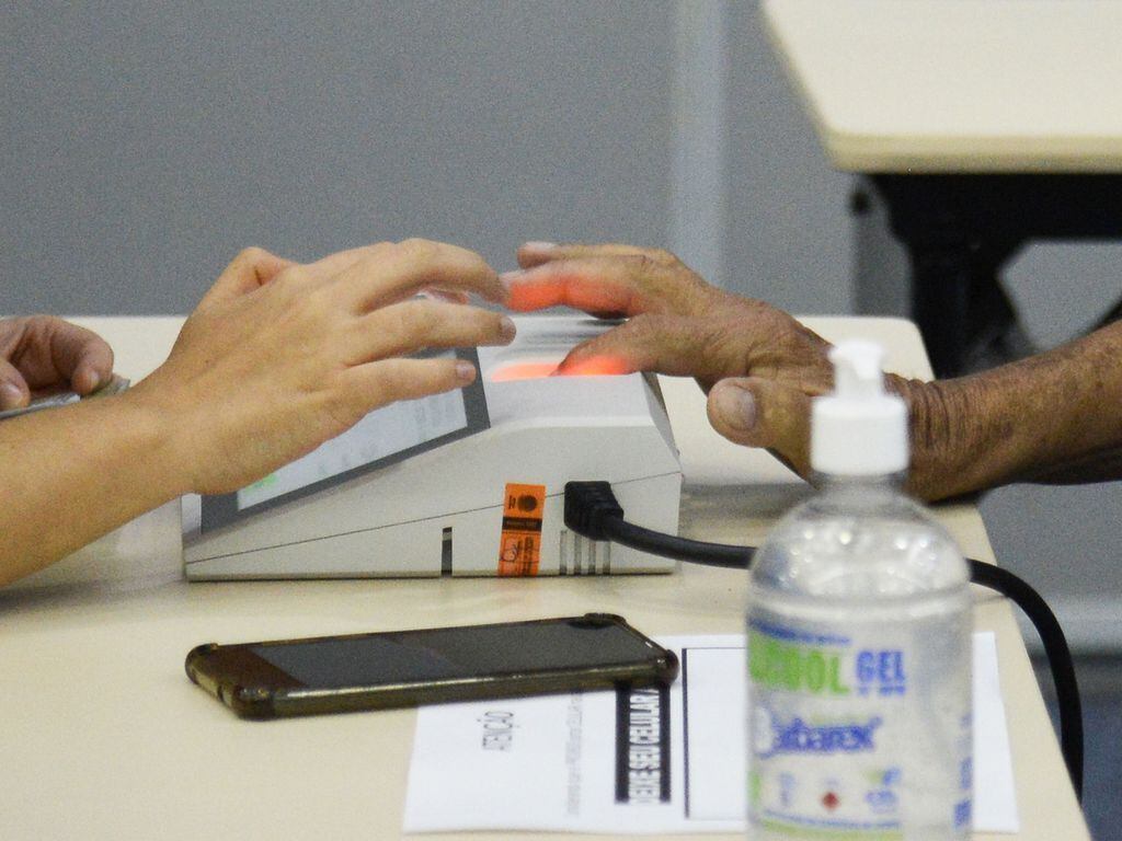 Vinte e duas pessoas foram presas em flagrante no segundo turno das eleições no Rio
