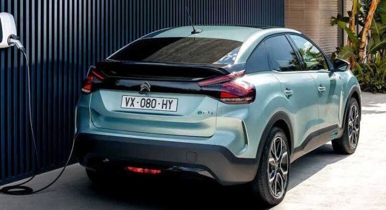 Tempo de recarga que varia de oito horas em wallbox doméstico (7 a 11kWh)