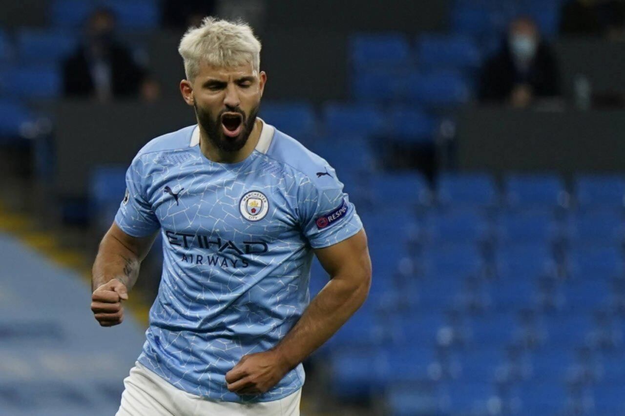 ESQUENTOU - O Barcelona está em contato com os representantes do atacante Sergio Aguero com o objetivo de contratar o centroavante do Manchester City ao fim da temporada, segundo a