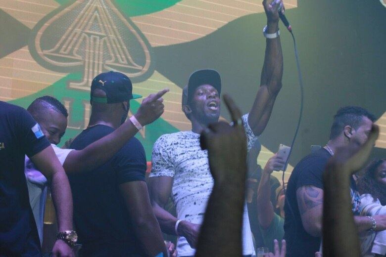 Quer saber mais da noitada de Bolt? Então clique aqui