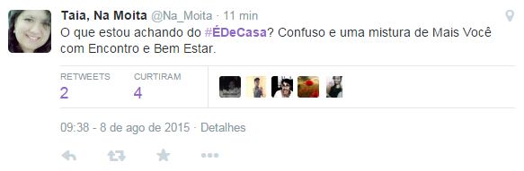 Acrescente dois ovos, bata no liquidificador até ficar homogêneo e está pronto