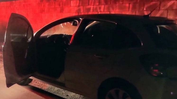 O carro que foi encontrado cinco dias após o desaparecimento, em Itaquaquecetuba (SP), com as portas abertas, tinha um saco com algumas correntes de ouro que eram utilizadas pelo empresário