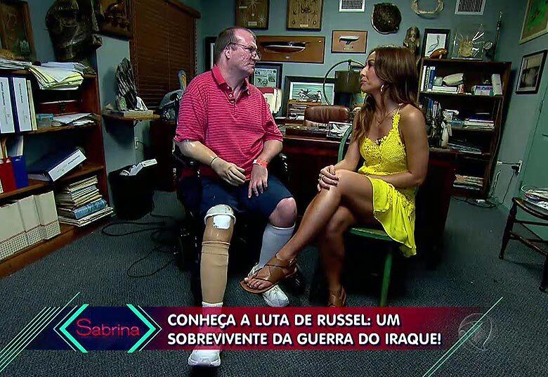 Foi nessa hora que Russel demonstrou fragilidade.

— É difícil lidar com isso, mas você tem que continuar. Encontrar as
melhores maneiras. Você tem que encontrar sempre as melhores maneiras

+ VÍDEO: Após amputar braços e pernas, jovem brasileiro leva nova vida nos EUA
+ Filho de Hudson ganha look de guitarra e pai torce: “Se meu filho for músico, vou ficar muito feliz”
+ Assista às íntegras do Programa da Sabrina no R7.com/Play!
