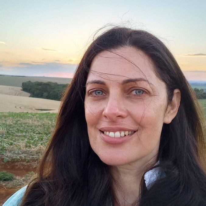 Giselle Tigre está no elenco de Reis