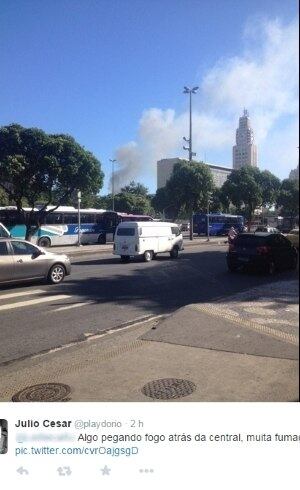 Fumaça podia ser vista da avenida Presidente Vargas