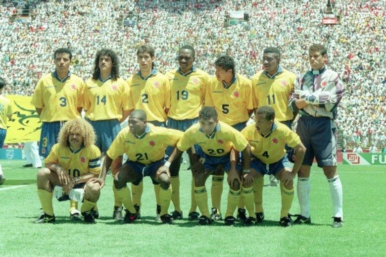 O brasileiro também leva a fama de pé-frio, sobretudo graças a uma declaração dada em 1993. Na ocasião, Pelé disse que a Colômbia era a maior favorita para vencer a Copa dos Estados Unidos, no ano seguinte. A equipe de Rincón e Valderrama, no entanto, passou vergonha ao ser eliminada na primeira fase. O palpite desastrado é lembrado até hoje e, inclusive, colombianos organizaram uma campanha neste ano pedindo que Pelé não volte a apoiar a seleção cafeteira no próximo Mundial