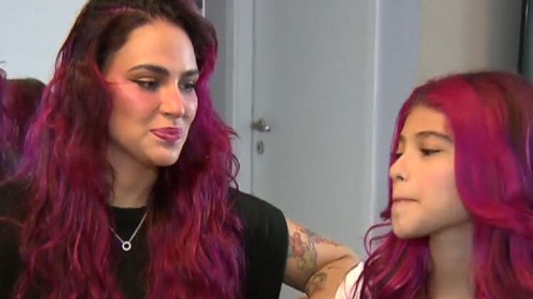 O Balanço Geral Manhã trouxe mais detalhes sobre o uso de maquiagens em crianças e as recomendações médicas sobre a utilização dos produtos. Com a popularização na internet dos tutoriais para essa faixa etária, é importante que os pais cuidem do acesso a esse tipo de conteúdo para maior segurança dos menores; confira a seguir