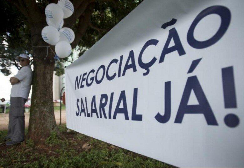 Auditores fiscais fizeram manifestação em frente à Receita Federal em Brasília no início do mês passado