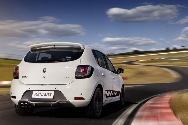 Já a velocidade máxima é de 202 km/h, também com o combustível vegetal

LEIA TAMBÉM
Aceleramos: Renault Sandero RS é nervosinho e vai além do visual
