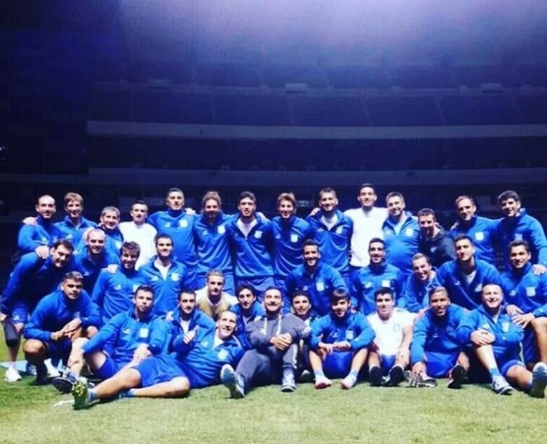 O Racing, clube com boa campanha na primeira fase da Libertadores de 2015, tem o nono clube mais valioso da competição deste ano: 39,9 milhões de euros (R$ 179 milhões). Uma das estrelas do torneio em 2016, o centroavante Gustavo Bou, cobiçado por clubes brasileiros no início da temporada, é o jogador mais caro da equipe, com preço de cinco milhões de euros (aproximadamente R$ 25 milhões)