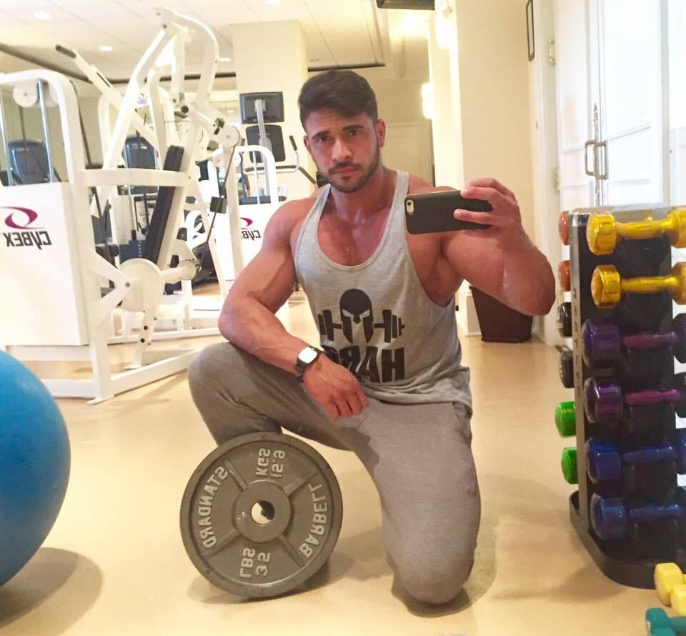 Na versão da família da vítima, o rapaz foi agredido pelos seguranças em uma área restrita do estabelecimento
