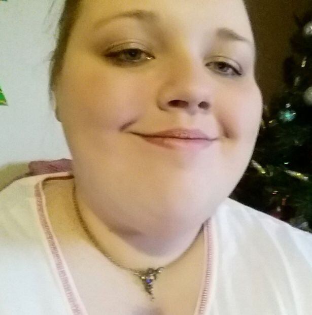 Acontece que, ao receber alta para continuar o tratamento em casa, o namorado decidiu deixá-la 