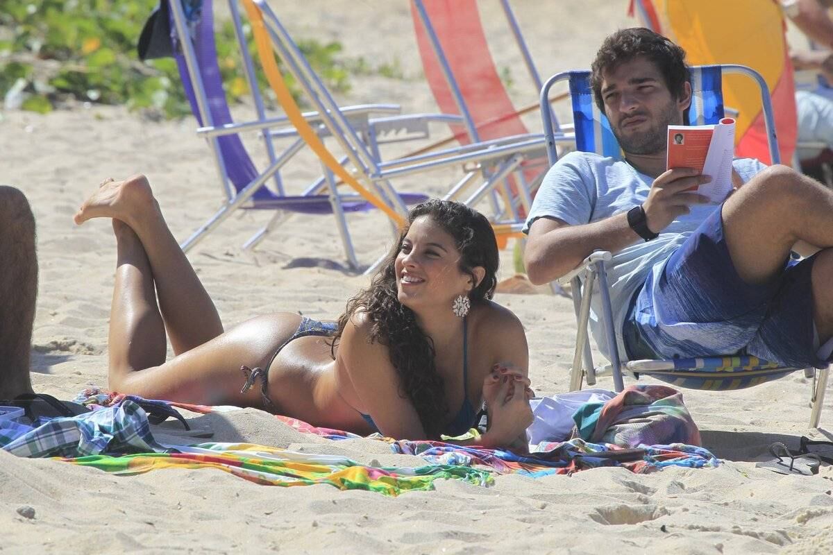 Elenco de Geração Brasil grava na praia de Grumari, no Rio