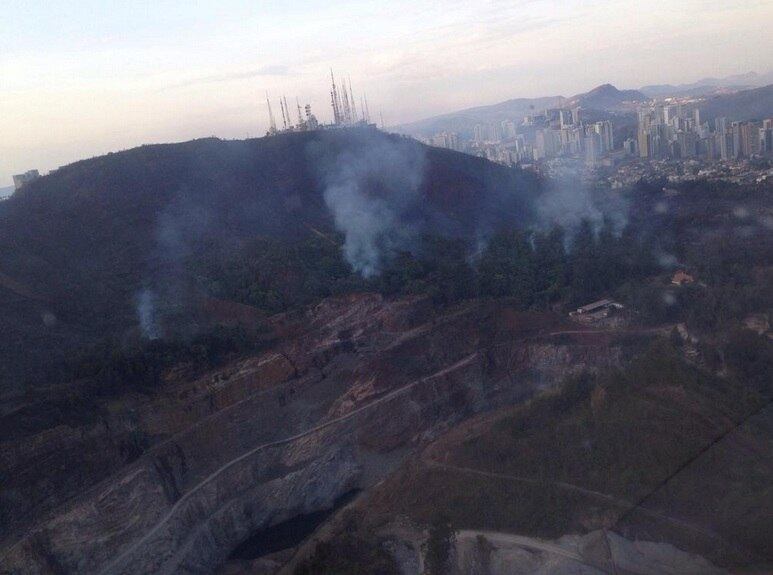 Além da mineração, incêndios colocam em risco patrimônio da Serra do Curral
