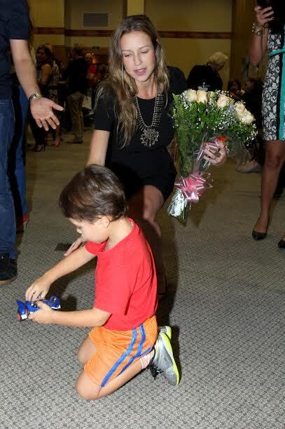 Dom aproveitou ainda para brincar de carrinho no meio do evento