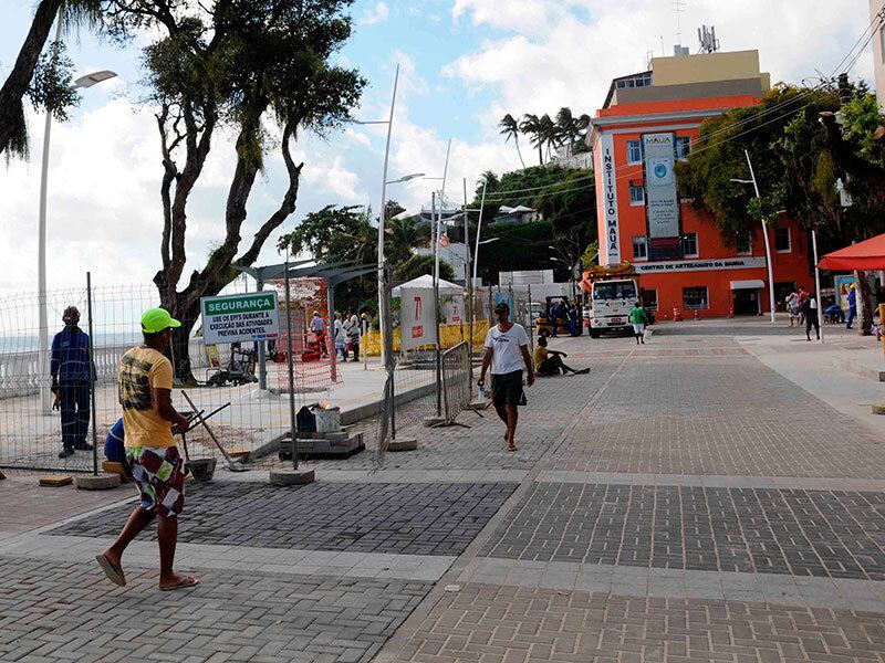 Bairro da Barra é um dos pontos de maior concentração de moradores de rua
