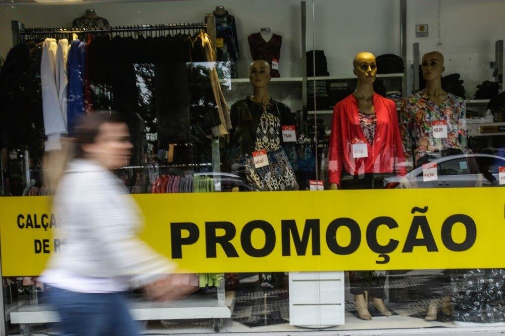 Liquidação de verão também está virando tradição