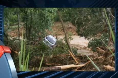 Moradores registraram os estragos causados pelas chuvas