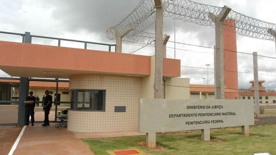 O teatro do faz de conta provoca situações apenas ridículas