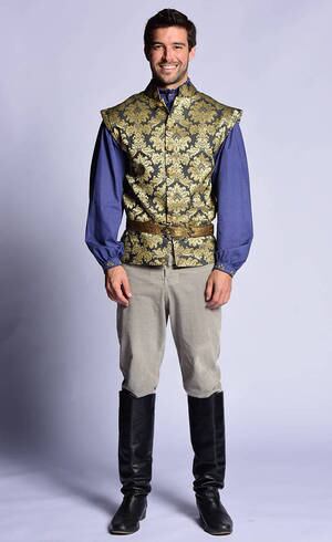 Ator conta como foi se preparar para interpretar o príncipe Enrico