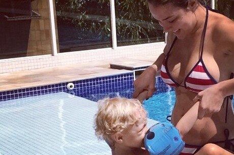 Carol Dantas curte manhã de sol com o filho Davi Lucca