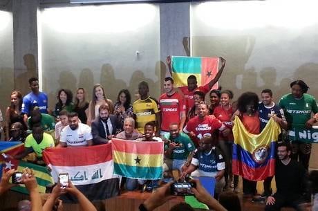 Capitães e organizadores da 4ª Copa dos Refugiados