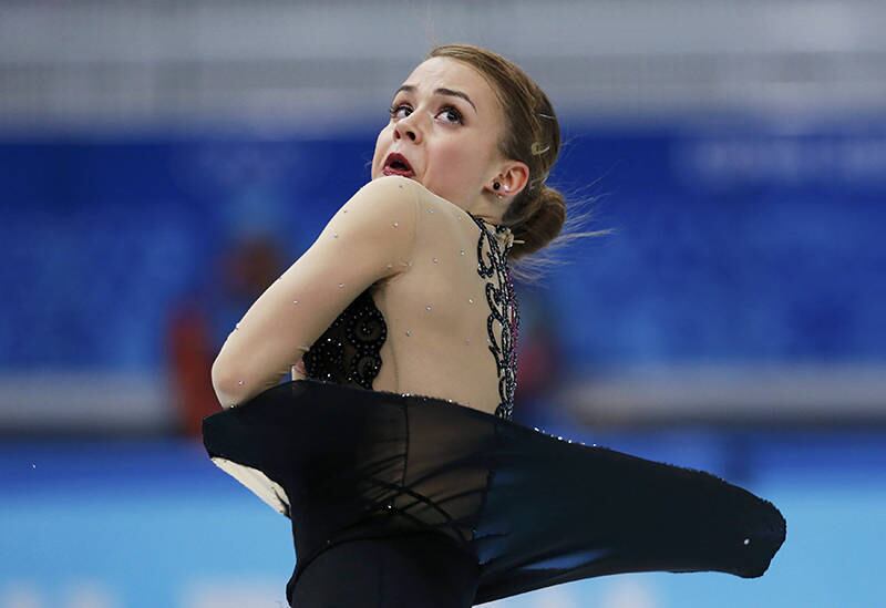 Com 18 anos de idade, Isadora fez sua estreia na competição na quarta (19), e agitou o público que estava no Palácio Iceberg 