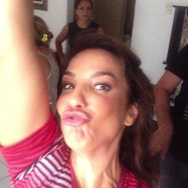 Sempre brincalhona, Ivete Sangalo também adora fazer carão
