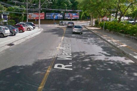 Imagem da rua Wanderley Pinho, onde o acidente aconteceu