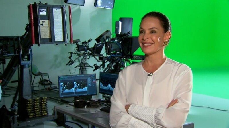 A apresentadora Carolina Ferraz fala sobre os novos desafios na área do jornalismo